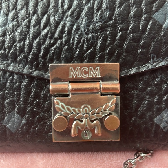 MCM Patricia Visetos Wallet on Chain - Picture 6 of 14